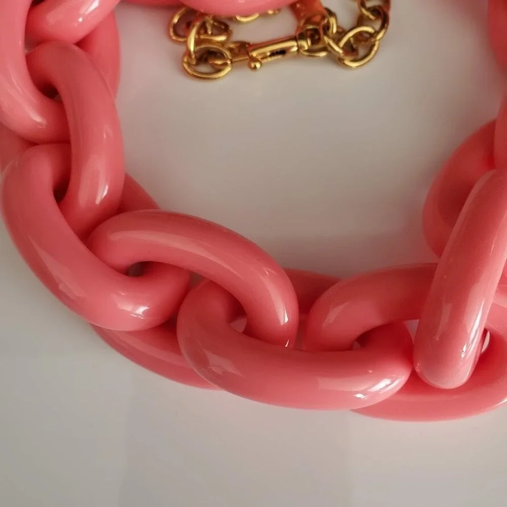 Coach Pink Acrylic Necklace Chunky Open Link Gold Tone‎ Chain Resort Cruise - Picture 2 of 6